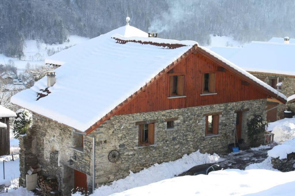 Du Lavoir Dans Le Massif De Belledonne Le Moutaret